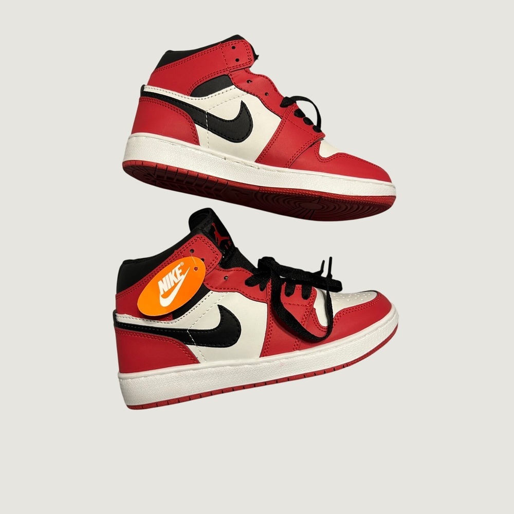 Nike Air Jordan 1 Mid Chicago Red White Black Kids Sneakers US 6.5Y 554724-161